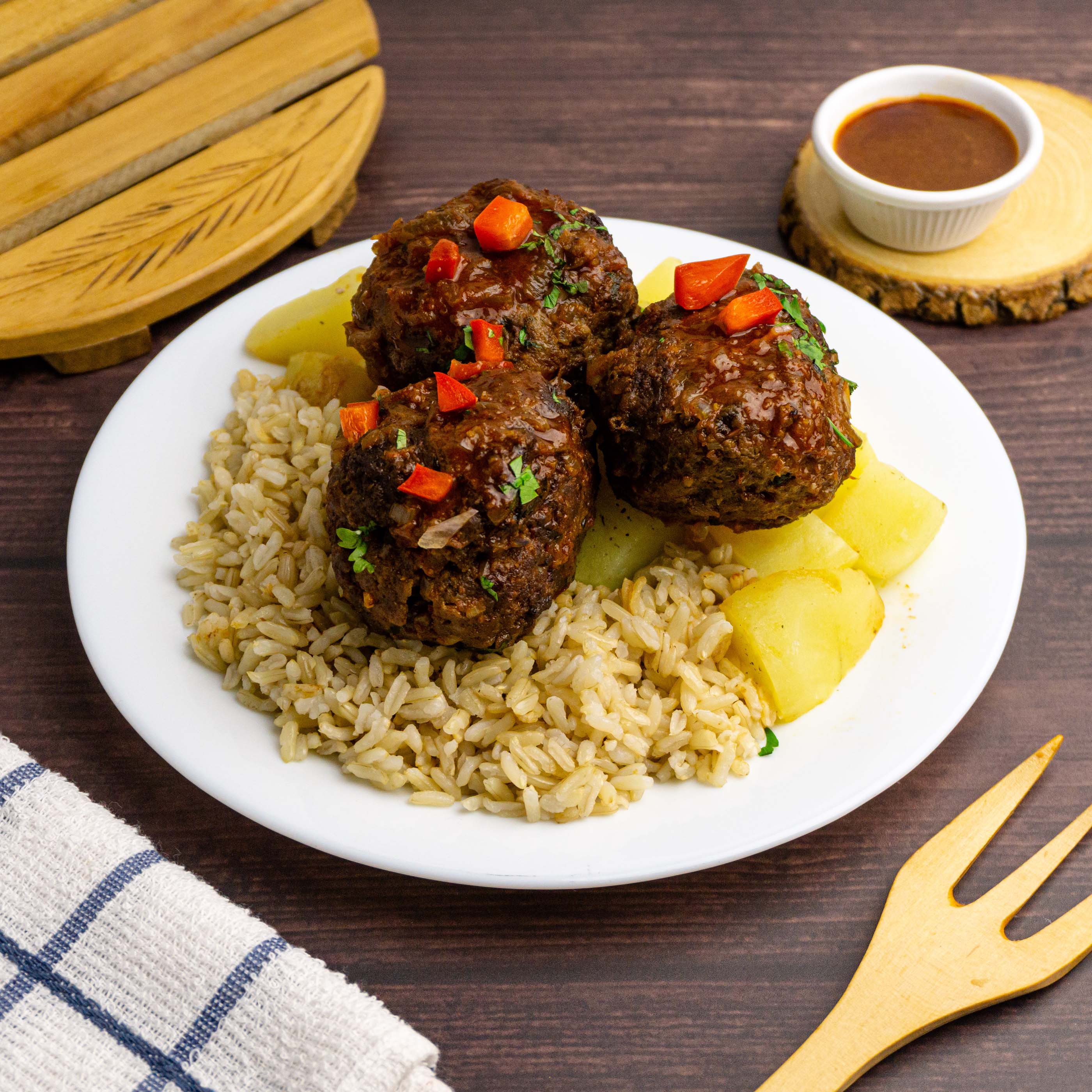 Albóndigas en salsa parrillera